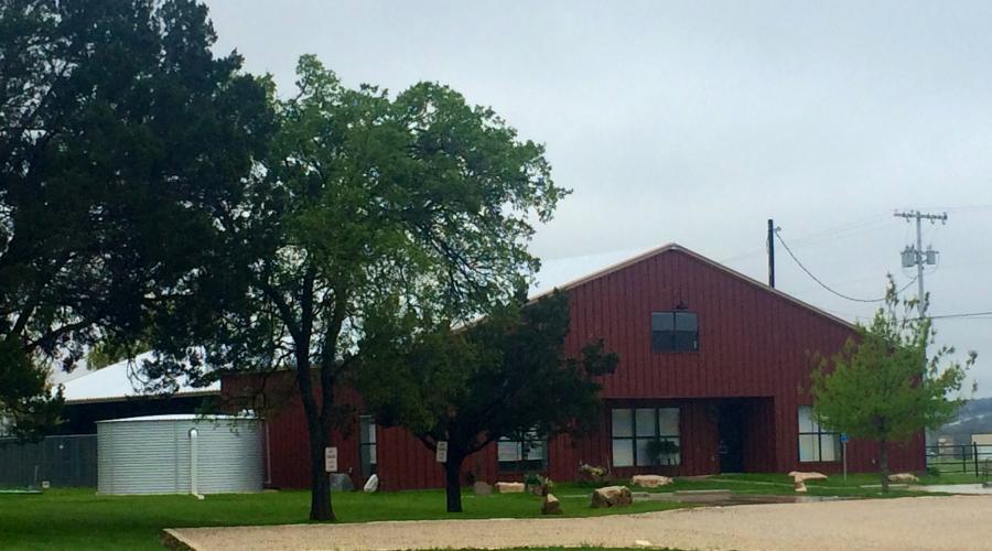 Jin's Bed and Biscuits Pet Resort and Boarding